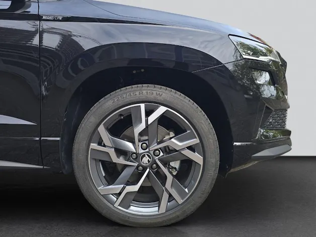 SKODA Karoq 2.0 TSI SportLine 4x4 DSG