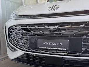 MG HS 1.5 Hybrid Luxury