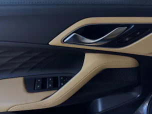 MG HS 1.5 Hybrid Luxury