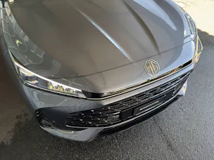 MG HS 1.5 Hybrid Luxury