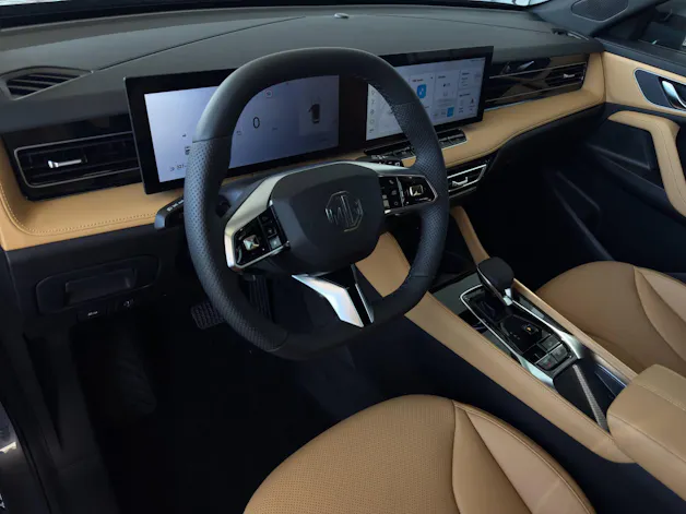 MG HS 1.5 Hybrid Luxury