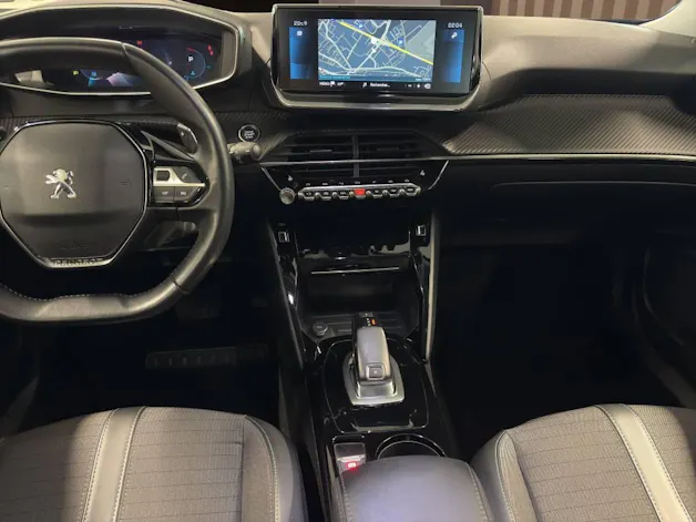 PEUGEOT 2008 1.2 PureTech Allure Pack EAT8