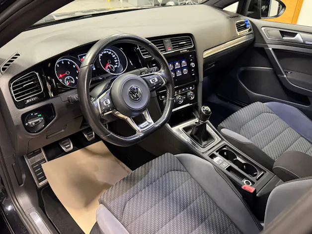 VW Golf 1.5 TSI EVO Highline