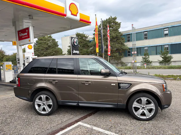 Land Rover Range Rover Sport 3.0 TDV6 HSE Automatic