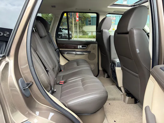 Land Rover Range Rover Sport 3.0 TDV6 HSE Automatic
