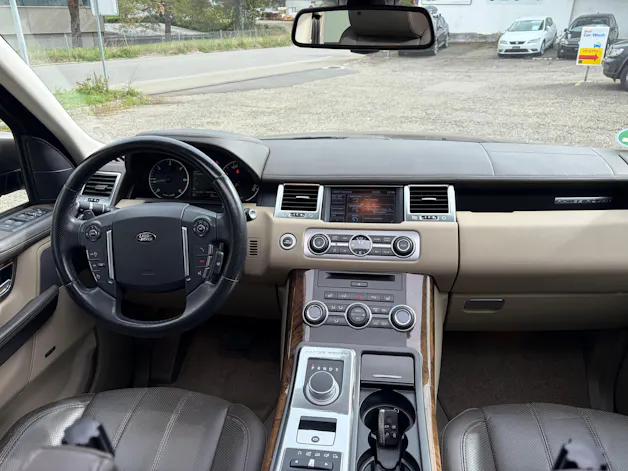 Land Rover Range Rover Sport 3.0 TDV6 HSE Automatic
