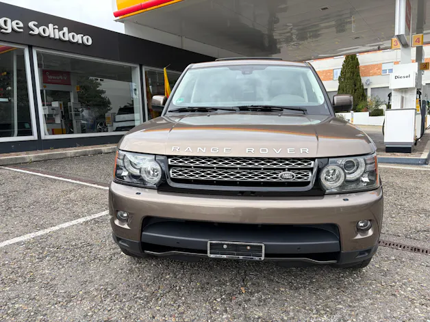Land Rover Range Rover Sport 3.0 TDV6 HSE Automatic