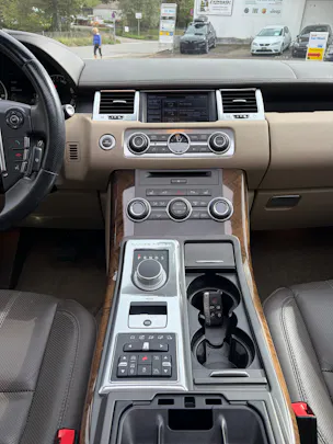 Land Rover Range Rover Sport 3.0 TDV6 HSE Automatic