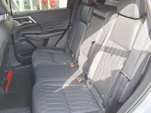 Mitsubishi Outlander PHEV Instyle KMU Helvetia