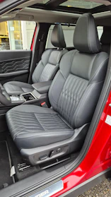 MITSUBISHI OUTLANDER 6