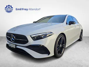 MERCEDES-BENZ A 220 4MATIC AMG Line