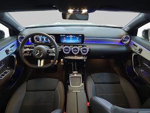 https://vehicle.imgix.net/4515152/8115b208-a437-44a6-a654-7ea75b9eaf51.jpg