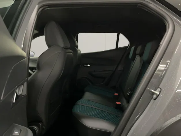 PEUGEOT 2008 1.2 Hybrid 145 Envy