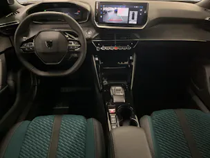 PEUGEOT 2008 1.2 Hybrid 145 Envy