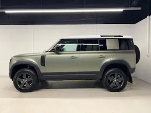 Land Rover Defender 110 2.0 SD4 240 HSE