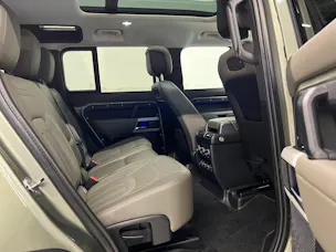Land Rover Defender 110 2.0 SD4 240 HSE