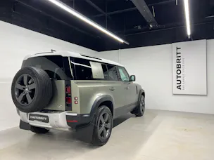 Land Rover Defender 110 2.0 SD4 240 HSE
