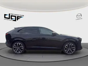 MAZDA CX-6e Takumi