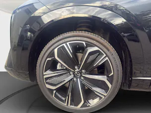 MAZDA CX-6e Takumi