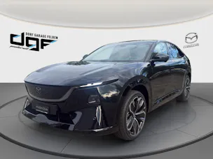MAZDA CX-6e Takumi