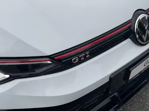 VW Golf VIII 2.0 TSI GTI Clubsport DSG*Rückfahrkamera*Navi*Harman Kardon*Head-Up*DCC*