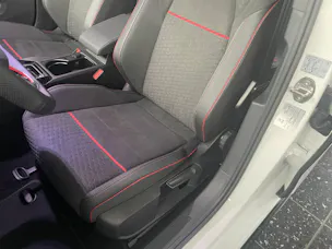 VW Golf VIII 2.0 TSI GTI Clubsport DSG*Rückfahrkamera*Navi*Harman Kardon*Head-Up*DCC*