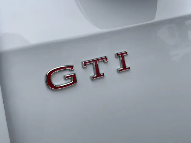 VW Golf VIII 2.0 TSI GTI Clubsport DSG*Rückfahrkamera*Navi*Harman Kardon*Head-Up*DCC*