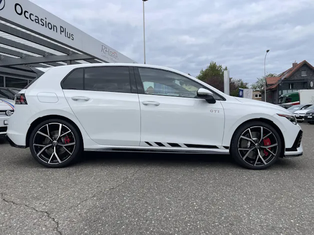 VW Golf VIII 2.0 TSI GTI Clubsport DSG*Rückfahrkamera*Navi*Harman Kardon*Head-Up*DCC*