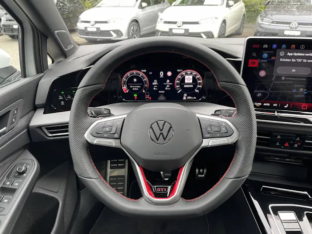 VW Golf VIII 2.0 TSI GTI Clubsport DSG*Rückfahrkamera*Navi*Harman Kardon*Head-Up*DCC*