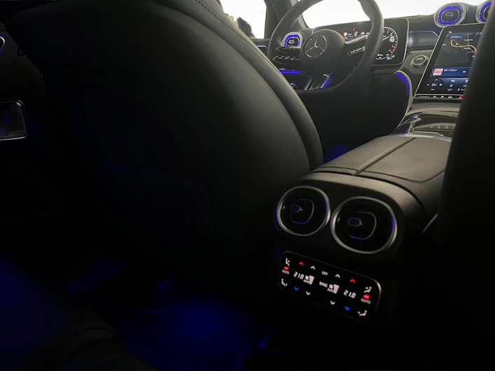 image du véhicule MERCEDES-BENZ GLC 300