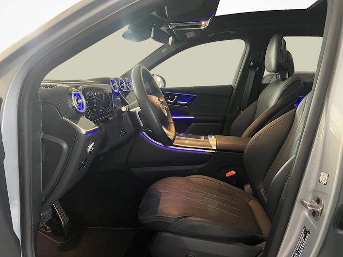 image du véhicule MERCEDES-BENZ GLC 300