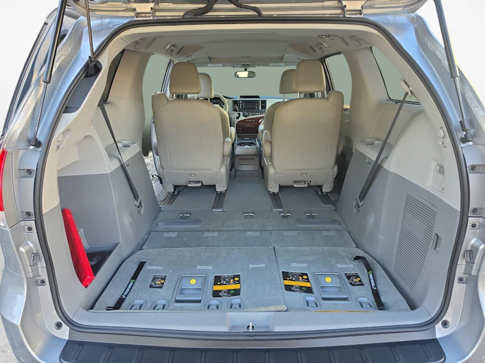 Fahrzeugbild TOYOTA Sienna