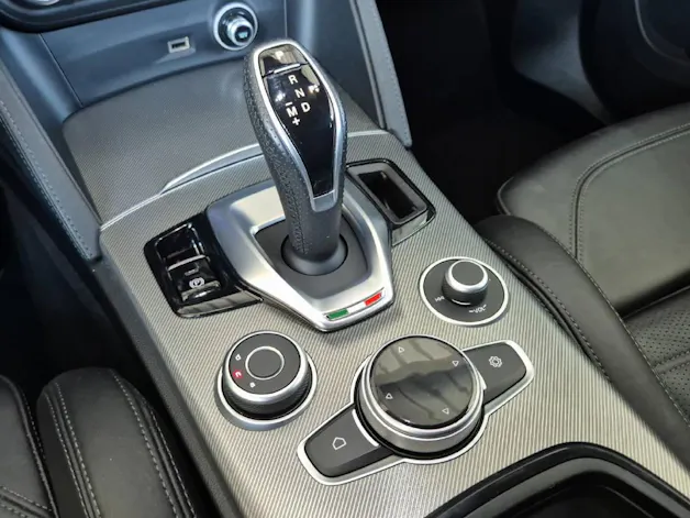 ALFA ROMEO Stelvio 2.0 Q4 280 Veloce