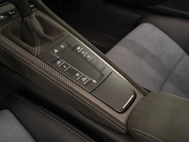 PORSCHE 718 Spyder RS