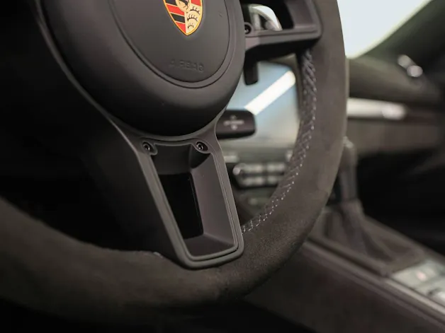 PORSCHE 718 Spyder RS