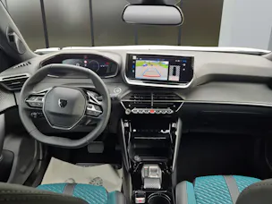 PEUGEOT 2008 1.2 Hybrid 145 Envy