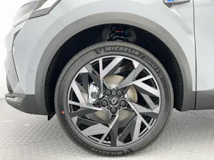 RENAULT Captur 1.8 E-Tech esprit Alpine