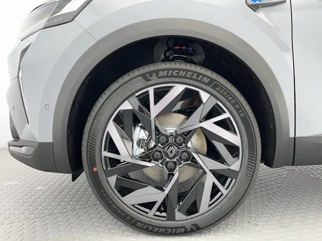 RENAULT Captur 1.8 E-Tech esprit Alpine