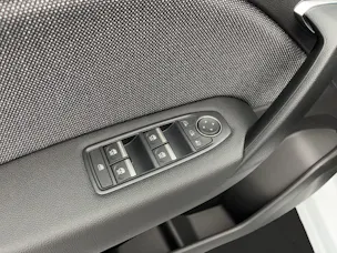 RENAULT Captur 1.8 E-Tech techno