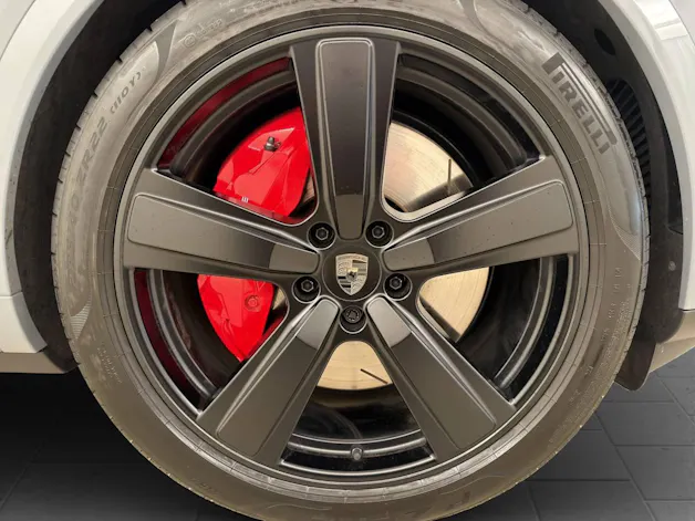 PORSCHE Cayenne Turbo E-Hybrid