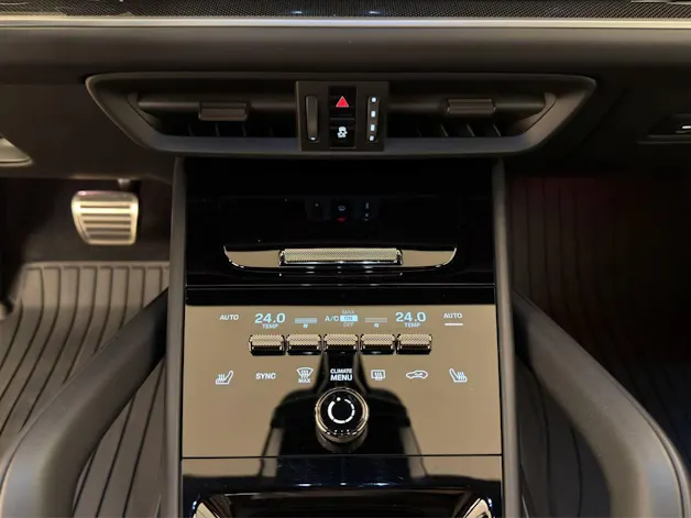 PORSCHE Cayenne Turbo E-Hybrid