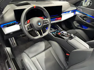 BMW M5 xDrive Touring