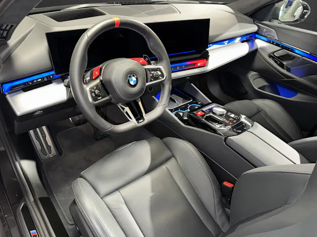 BMW M5 xDrive Touring