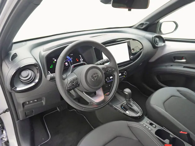 Toyota Aygo X 1.5 VVT-i HSD Style