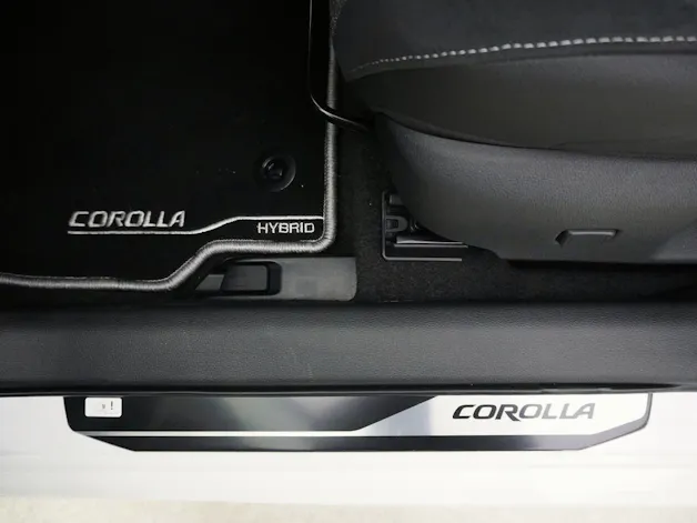 Toyota Corolla 2.0 HSD Trend +