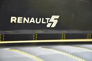 RENAULT R5 E-Tech Comfort Range iconic five