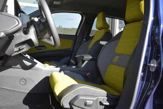 RENAULT R5 E-Tech Comfort Range iconic five