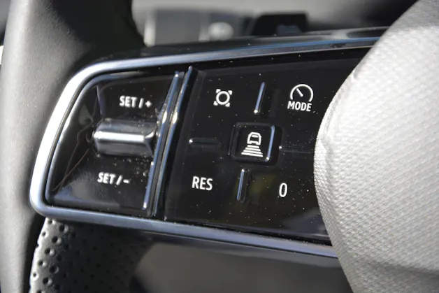RENAULT R5 E-Tech Comfort Range iconic five
