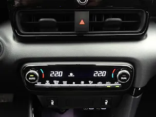 Toyota Yaris 1.5 VVT-i HSD Premium