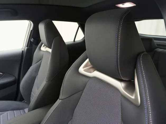 Toyota C-HR 2.0 HEV Style 4x4